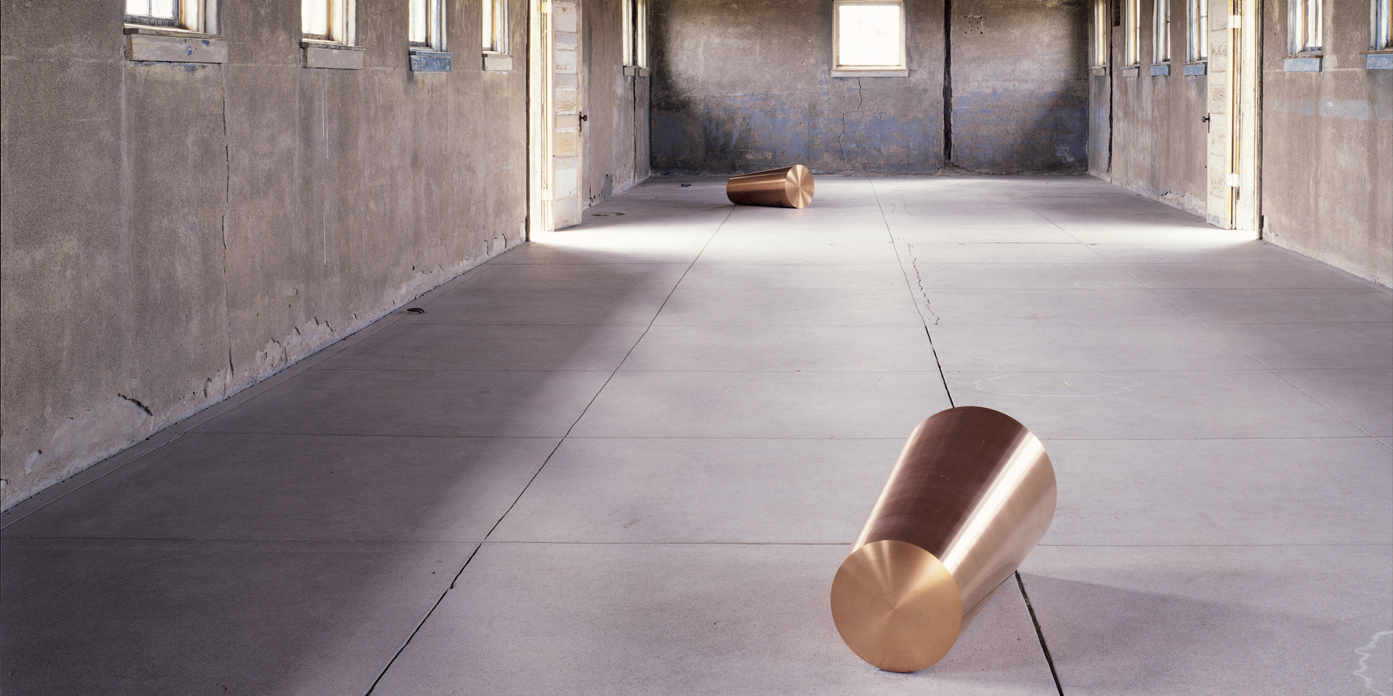 Roni Horn. Things That Happen Again, Pair Object VII (For a Here and a There). 1986–88. On long-term loan from Judd Foundation. The Chinati Foundation, Marfa, Texas. Photo: Florian Holzherr. Courtesy the Chinati Foundation. ©️ 2020 Roni Horn, New York