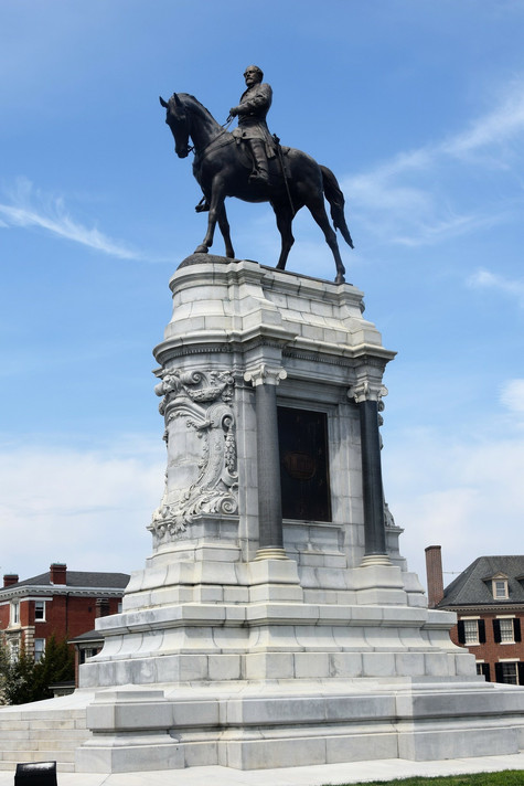 Robert E. Lee Monument in Richmond, VA